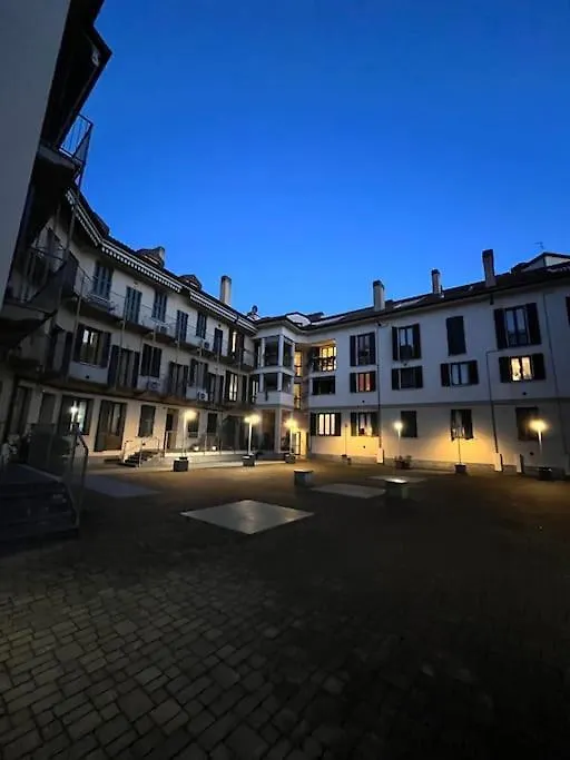 Apartment Aurora Rho Fiera Milánó