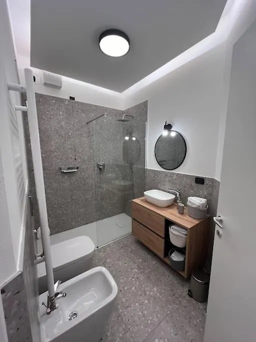 Apartment Aurora Rho Fiera Milánó