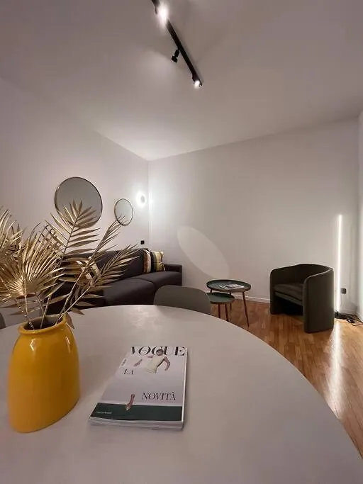Apartment Aurora Rho Fiera Milánó 0*,